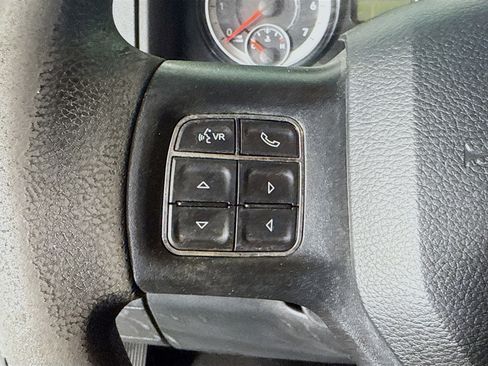 Used 2018 RAM 1500 Express image 14