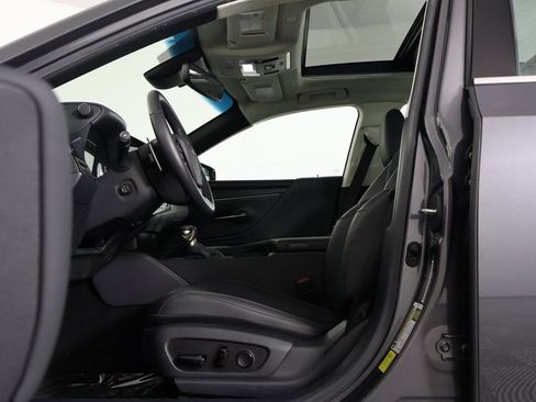 Certified 2025 Lexus ES 350 w/ Premium Package image 10