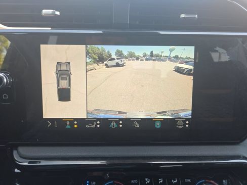 Used 2023 GMC Sierra 1500 AT4 w/ AT4 Premium Package AWD/4WD image 22