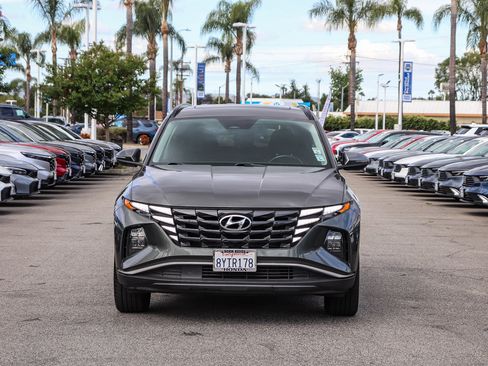 Used 2022 Hyundai Tucson SEL w/ Convenience Package FWD image 2