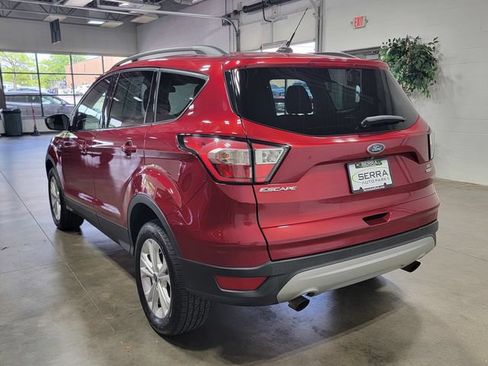 Used 2018 Ford Escape SE w/ SE Sync 3 Package AWD/4WD image 7