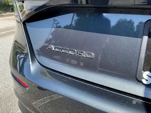 Used 2025 Honda Accord SE image 31