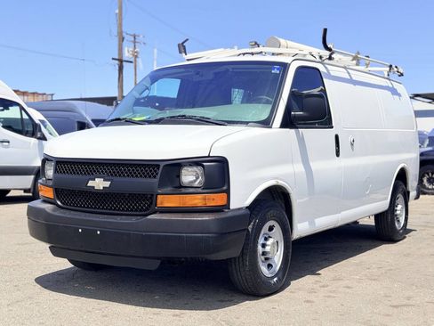 Used 2013 Chevrolet Express 2500 RWD image 1