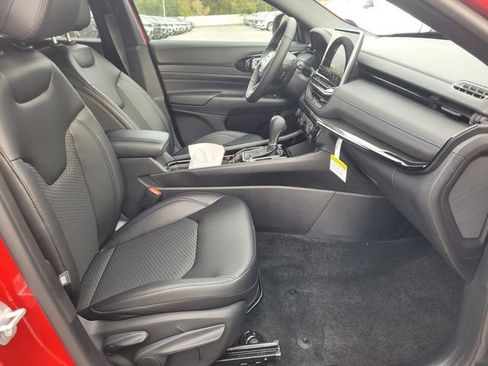 New 2026 Jeep Compass Latitude image 15