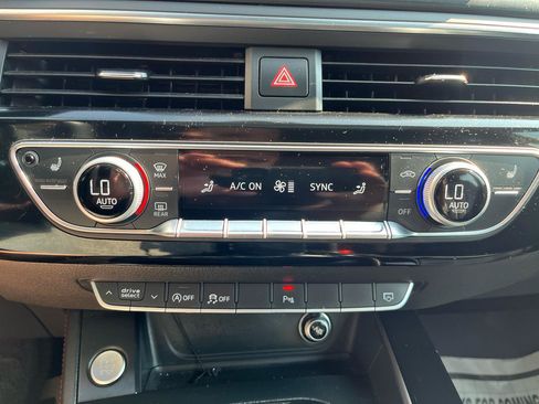 Used 2018 Audi A4 2.0T Premium Plus w/ Premium Plus Package AWD/4WD image 23