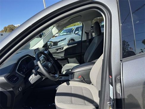 Used 2022 Ford Escape SE w/ Convenience Package image 14