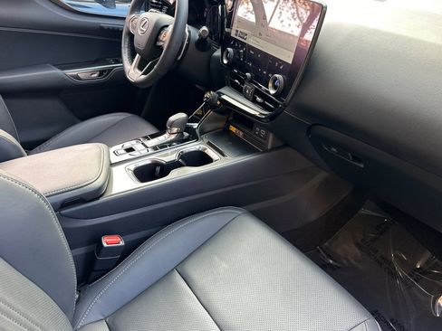 Used 2025 Lexus NX 350 AWD w/ Premium Package image 32