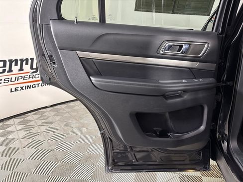 Used 2019 Ford Explorer XLT w/ Equipment Group 201A AWD/4WD image 21