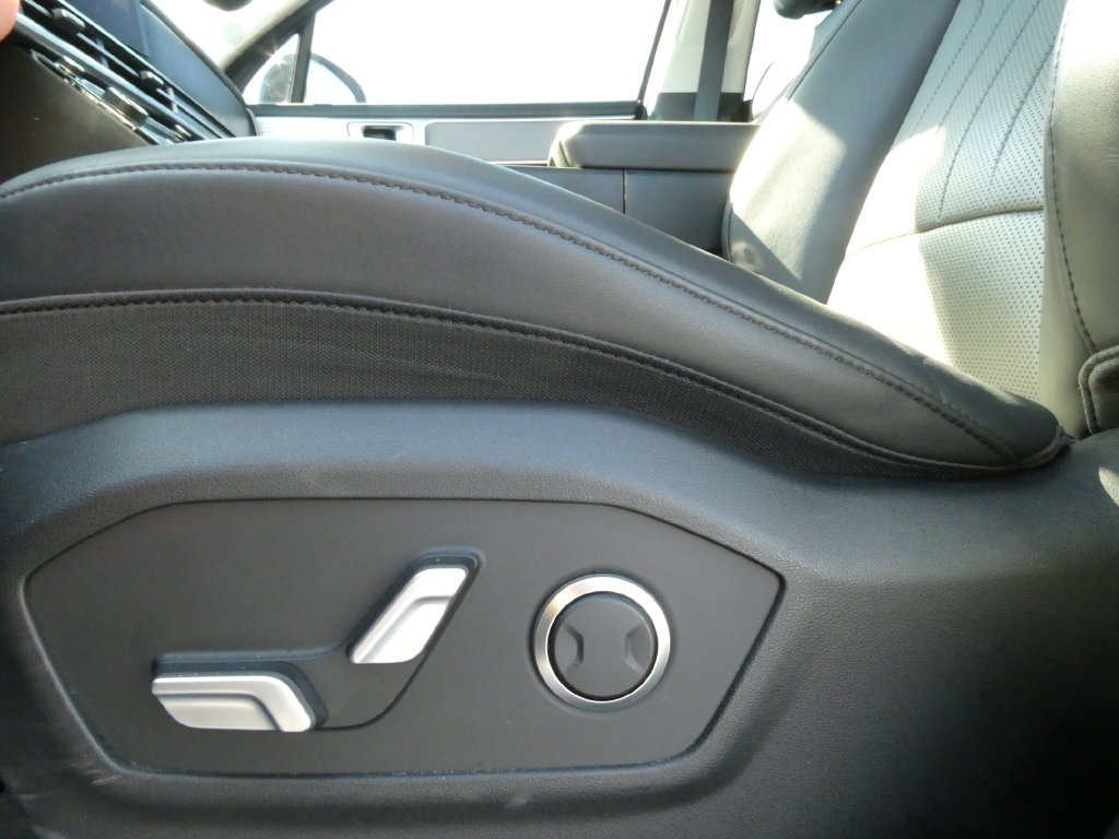 Used 2024 Hyundai Santa Fe XRT AWD/4WD image 26