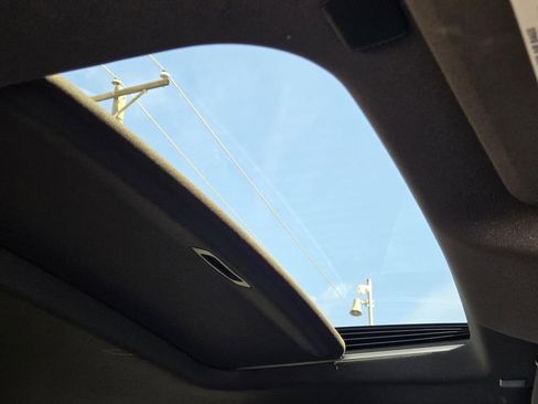 Used 2025 Chevrolet Silverado 3500 High Country w/ Technology Package image 10