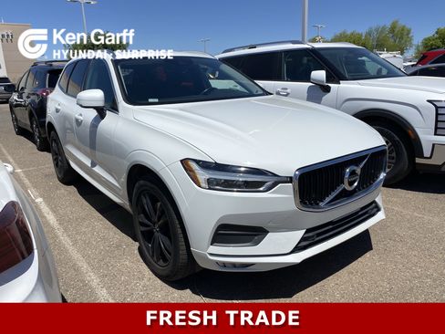 Used 2021 Volvo XC60 T5 Momentum FWD image 1