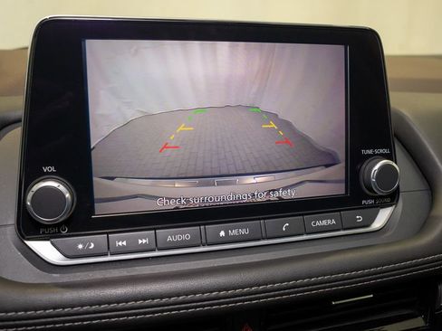 Certified 2023 Nissan Rogue SV w/ SV Premium Package image 15