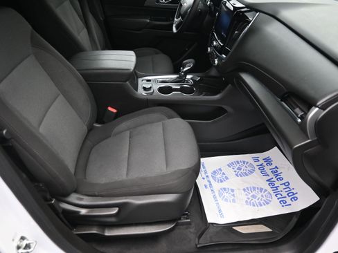 Used 2023 Chevrolet Traverse LT AWD/4WD image 32