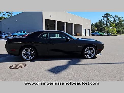 Used 2022 Dodge Challenger R/T image 31