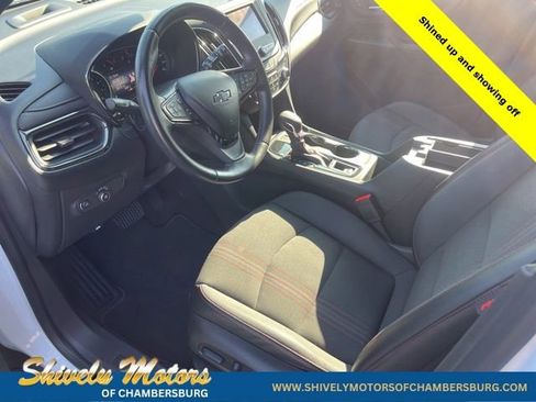 Used 2022 Chevrolet Equinox RS FWD image 30