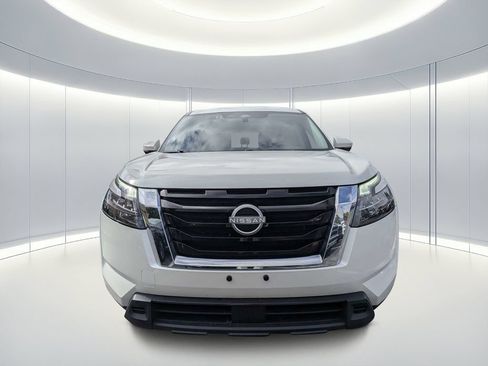 Used 2024 Nissan Pathfinder SV FWD image 8
