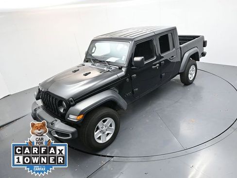 Used 2023 Jeep Gladiator Sport image 13