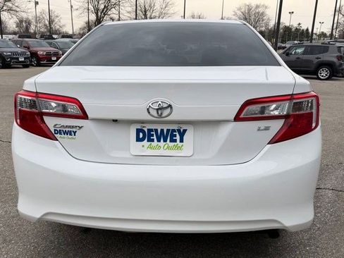 Used 2014 Toyota Camry LE image 4