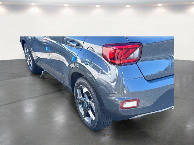 New 2026 Hyundai Venue SEL FWD image 18