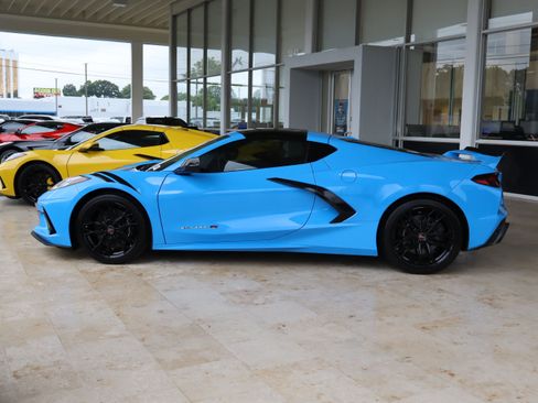 Used 2023 Chevrolet Corvette Stingray Premium Cpe w/ Z51 Performance Package RWD image 7