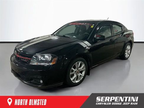 Used 2012 Dodge Avenger R/T image 1