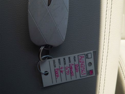 Used 2024 Genesis G70 2.5T image 18