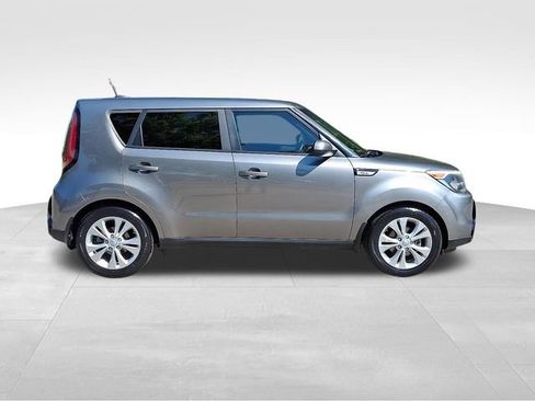 Used 2016 Kia Soul + w/ Audio Package FWD image 9