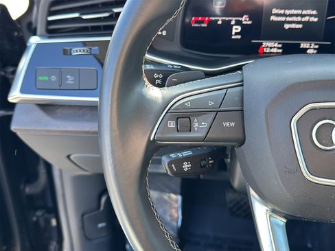 Used 2022 Audi Q8 Premium Plus image 16