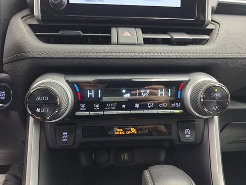 Used 2024 Toyota RAV4 XLE image 32