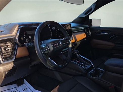 Used 2023 GMC Canyon AT4 w/ AT4 Premium Package image 21