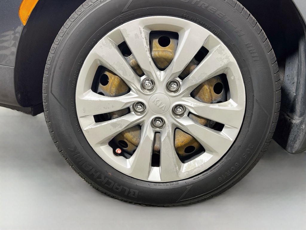 Used 2020 Kia Soul LX FWD image 11