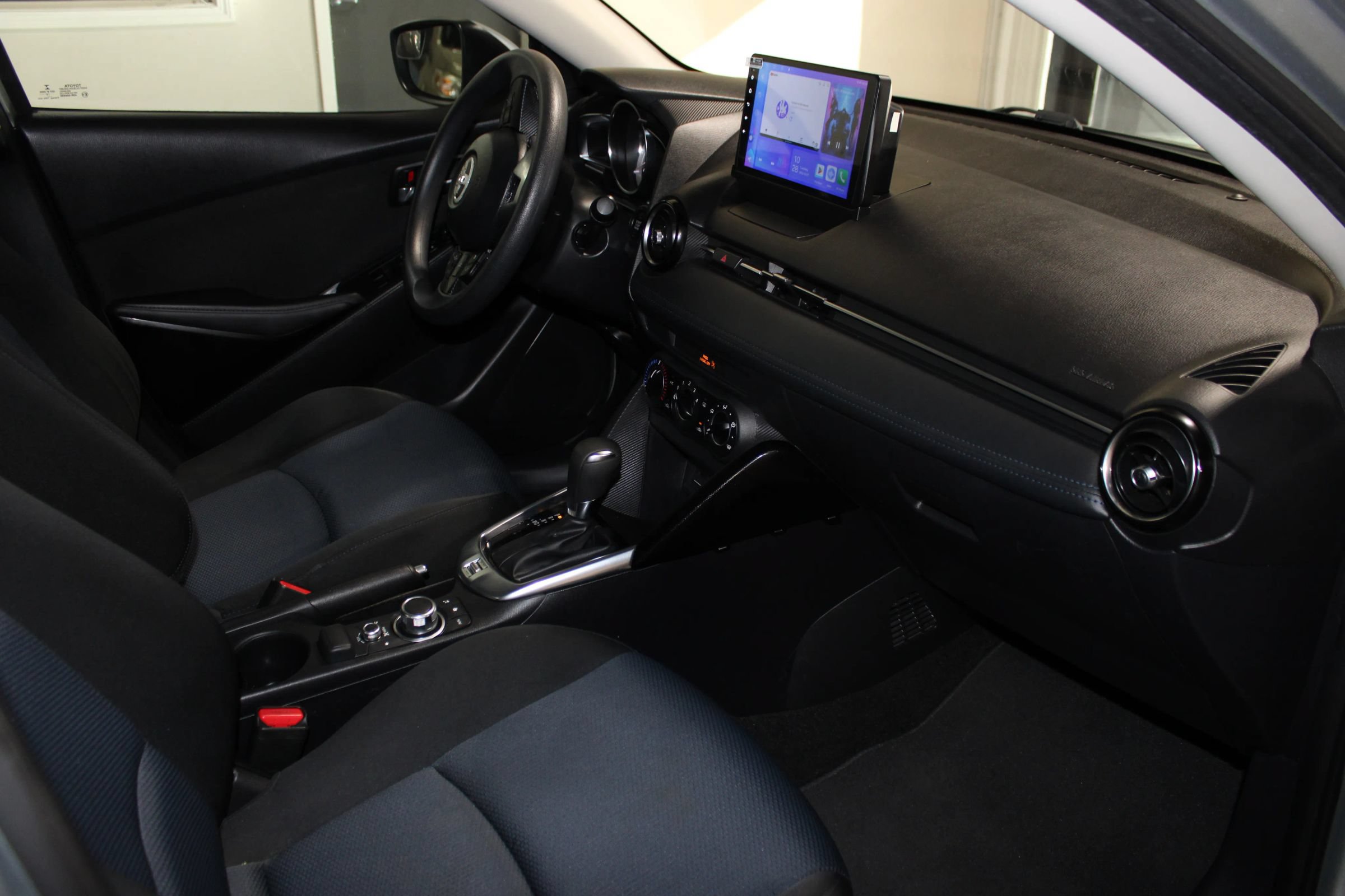 Used 2017 Toyota Yaris iA FWD image 28