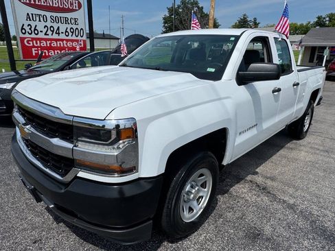 Used 2017 Chevrolet Silverado 1500 W/T w/ Trailering Package AWD/4WD image 2