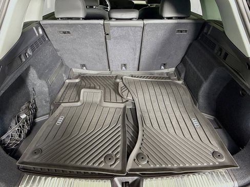 Certified 2025 Audi Q5 2.0T Premium w/ Convenience Package image 26