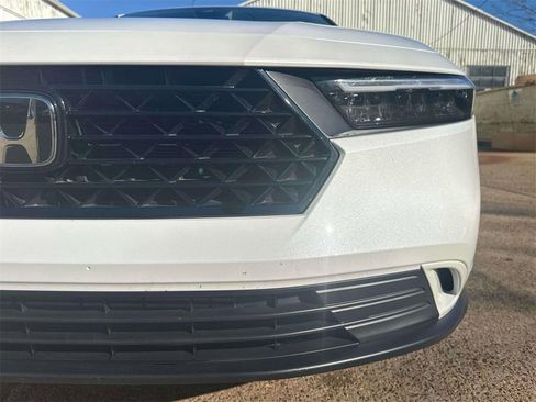 Used 2023 Honda Accord EX image 33