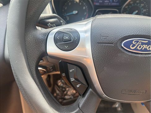 Used 2014 Ford Focus SE FWD image 20
