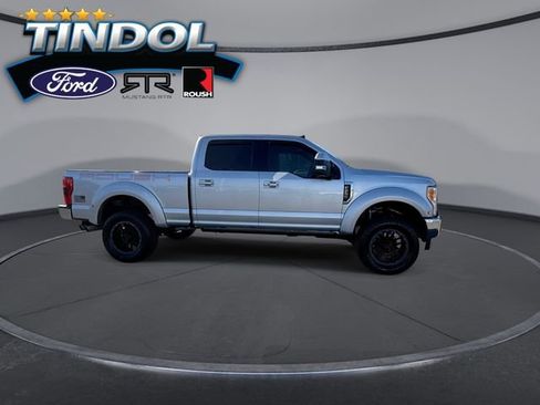 Used 2019 Ford F250 Lariat w/ Lariat Ultimate Package image 9