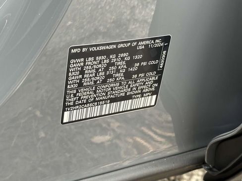 Used 2025 Volkswagen Atlas SE w/ Black Wheel Package image 26