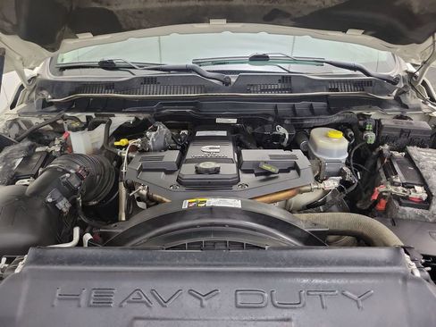 Used 2018 RAM 3500 Laramie image 33