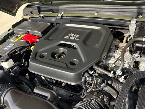 Used 2022 Jeep Wrangler Unlimited Rubicon 4xe w/ Cold Weather Group image 27