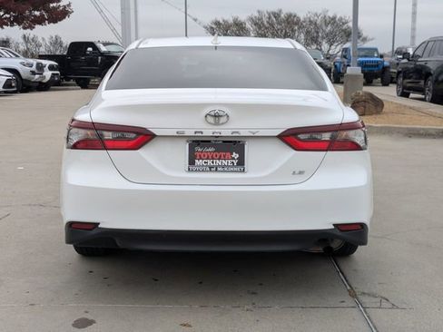 Used 2024 Toyota Camry LE w/ Convenience Package image 6