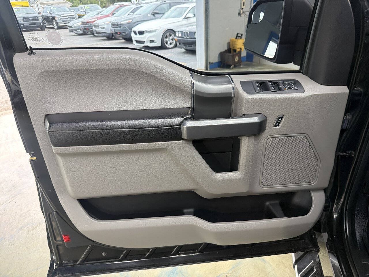 Used 2015 Ford F150 XLT w/ XTR Package AWD/4WD image 15