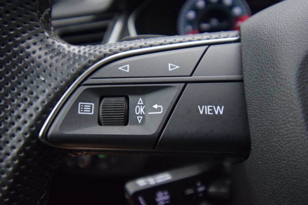 Used 2022 Audi SQ5 Premium Plus AWD/4WD image 34