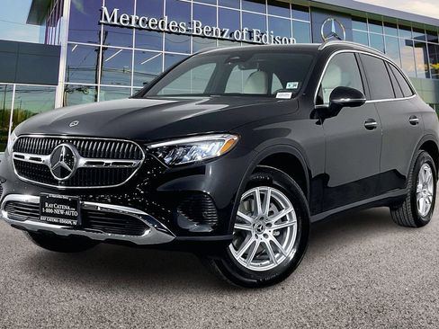 Used 2026 Mercedes-Benz GLC 300 GLC 300 image 9
