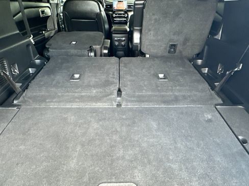 Certified 2022 Ford Explorer Limited w/ Equipment Group 301A image 17