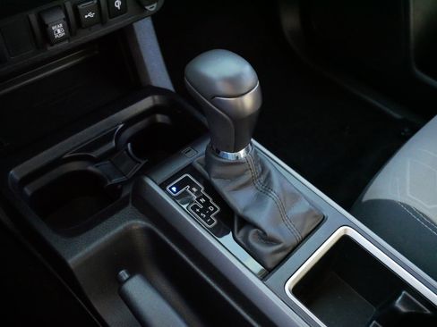 Certified 2022 Toyota Tacoma TRD Sport image 24