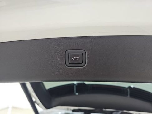 Used 2023 Chevrolet Blazer LT w/ LPO, Floor Liner Package FWD image 19
