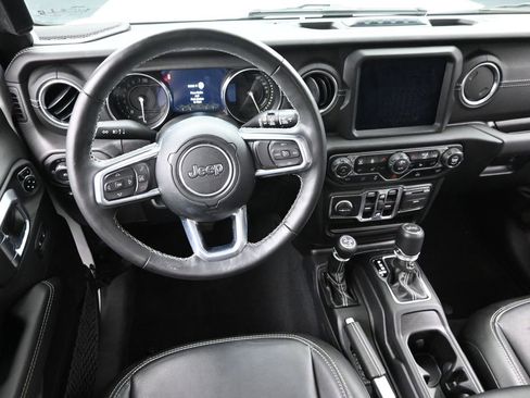 Used 2022 Jeep Wrangler Unlimited Sahara w/ Cold Weather Group image 13