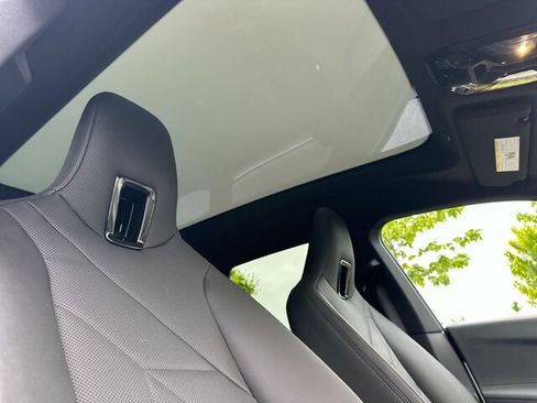 Used 2023 BMW iX xDrive50 w/ Sport Package AWD/4WD image 20