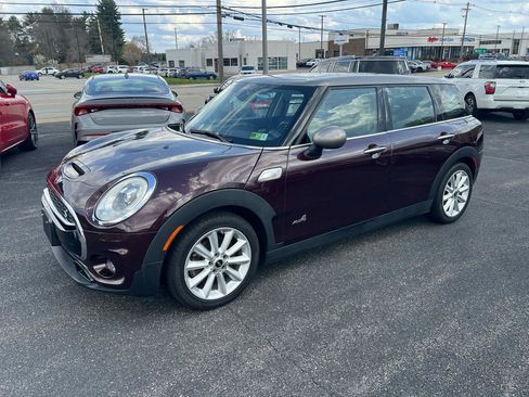 Used 2017 MINI Cooper Clubman S image 1